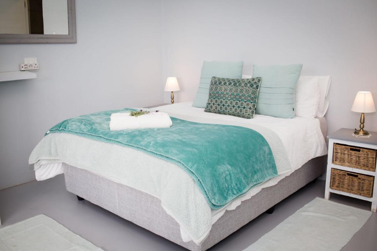 Three Feathers Cottages Langebaan Eksteriør billede