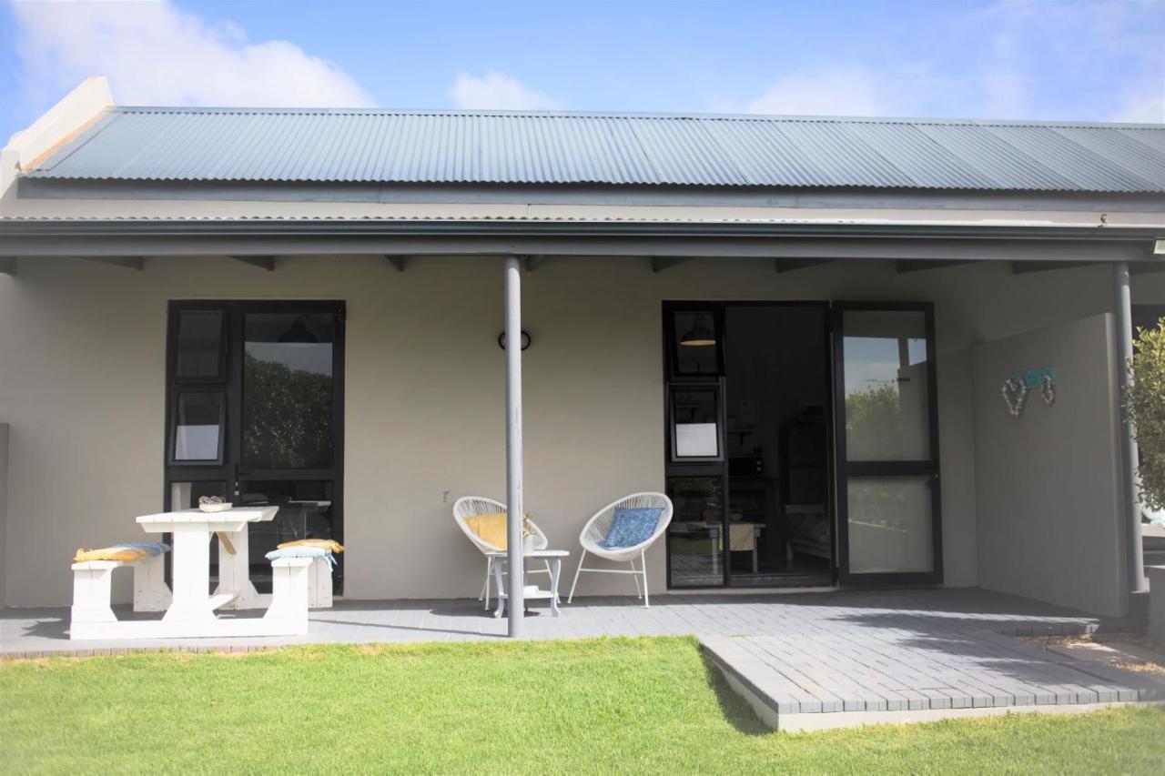 Three Feathers Cottages Langebaan Eksteriør billede