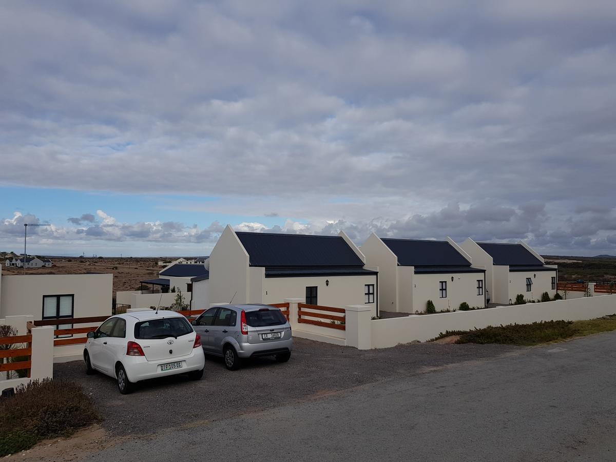 Three Feathers Cottages Langebaan Eksteriør billede