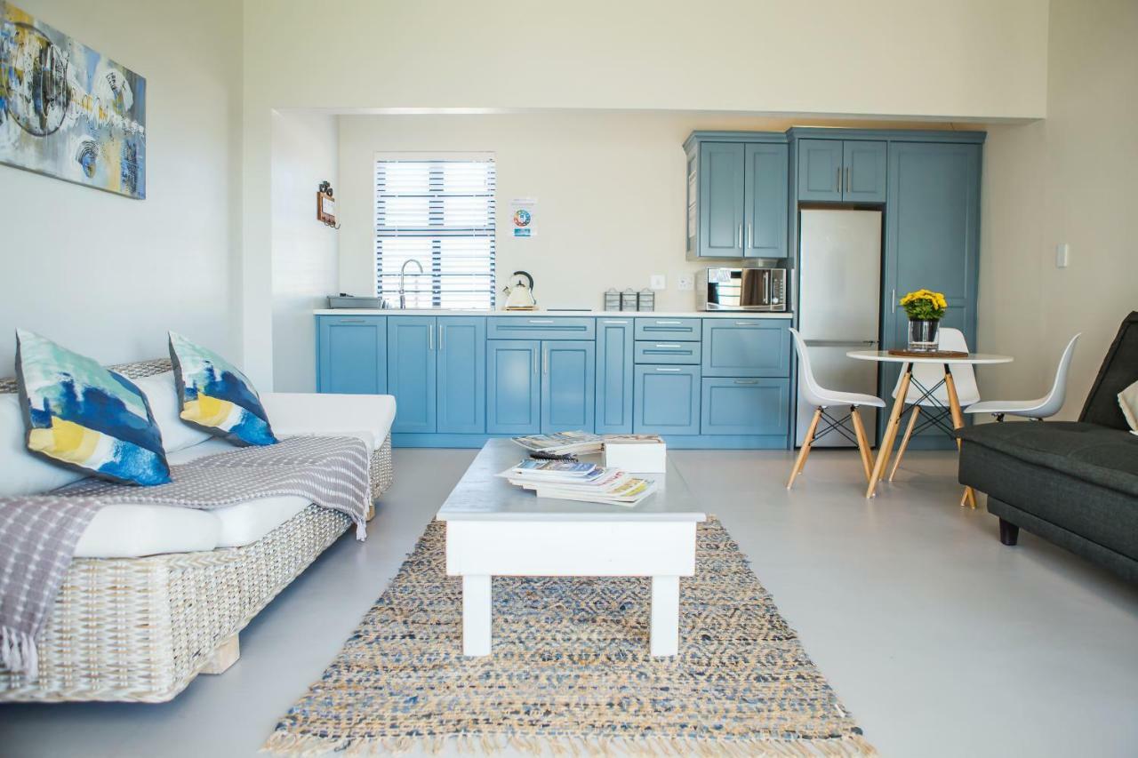 Three Feathers Cottages Langebaan Eksteriør billede